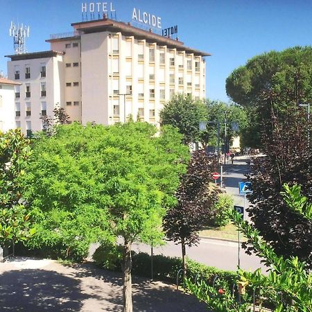 Hotel Ristorante Alcide Poggibonsi Esterno foto