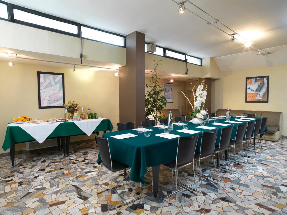 Hotel Ristorante Alcide Poggibonsi Esterno foto