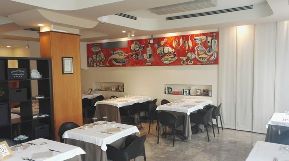 Hotel Ristorante Alcide Poggibonsi Esterno foto