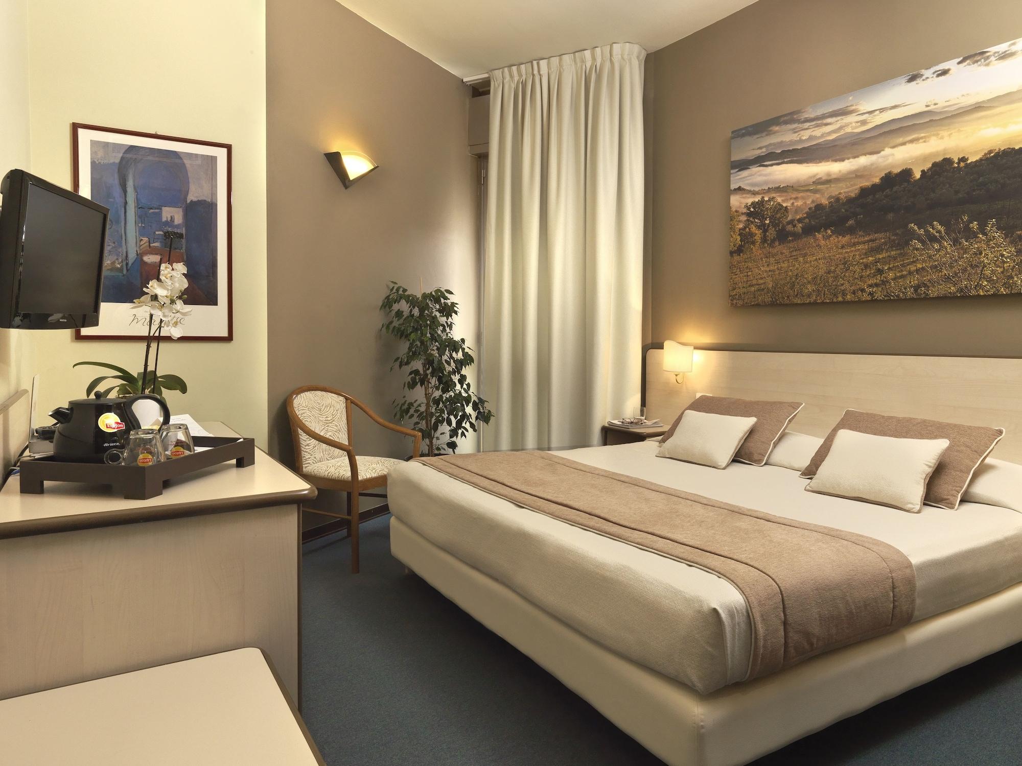 Hotel Ristorante Alcide Poggibonsi Esterno foto