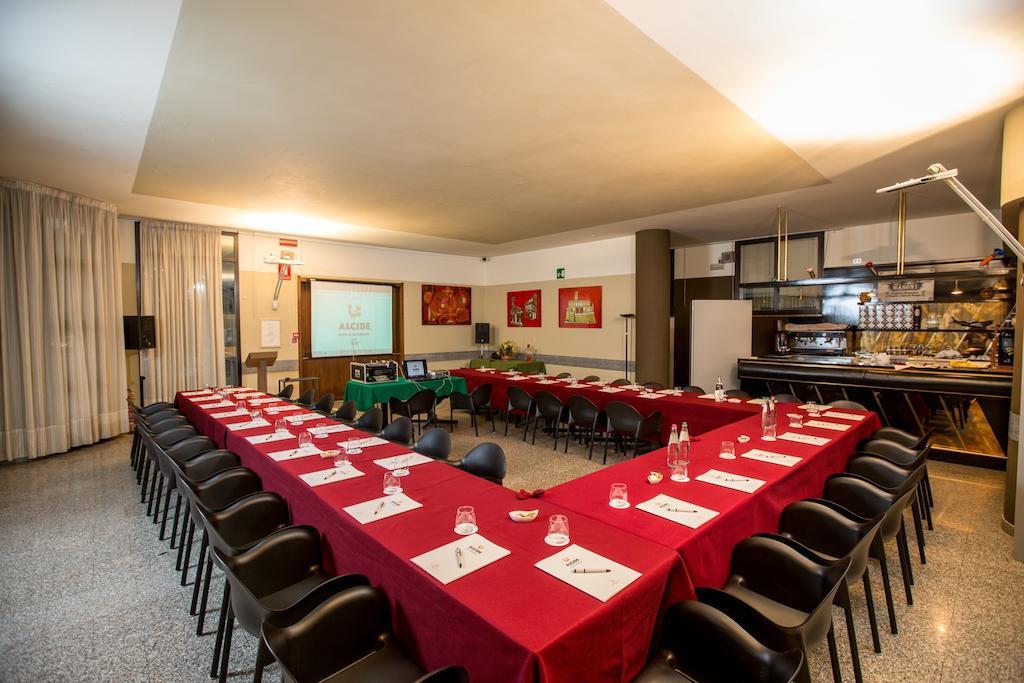 Hotel Ristorante Alcide Poggibonsi Esterno foto