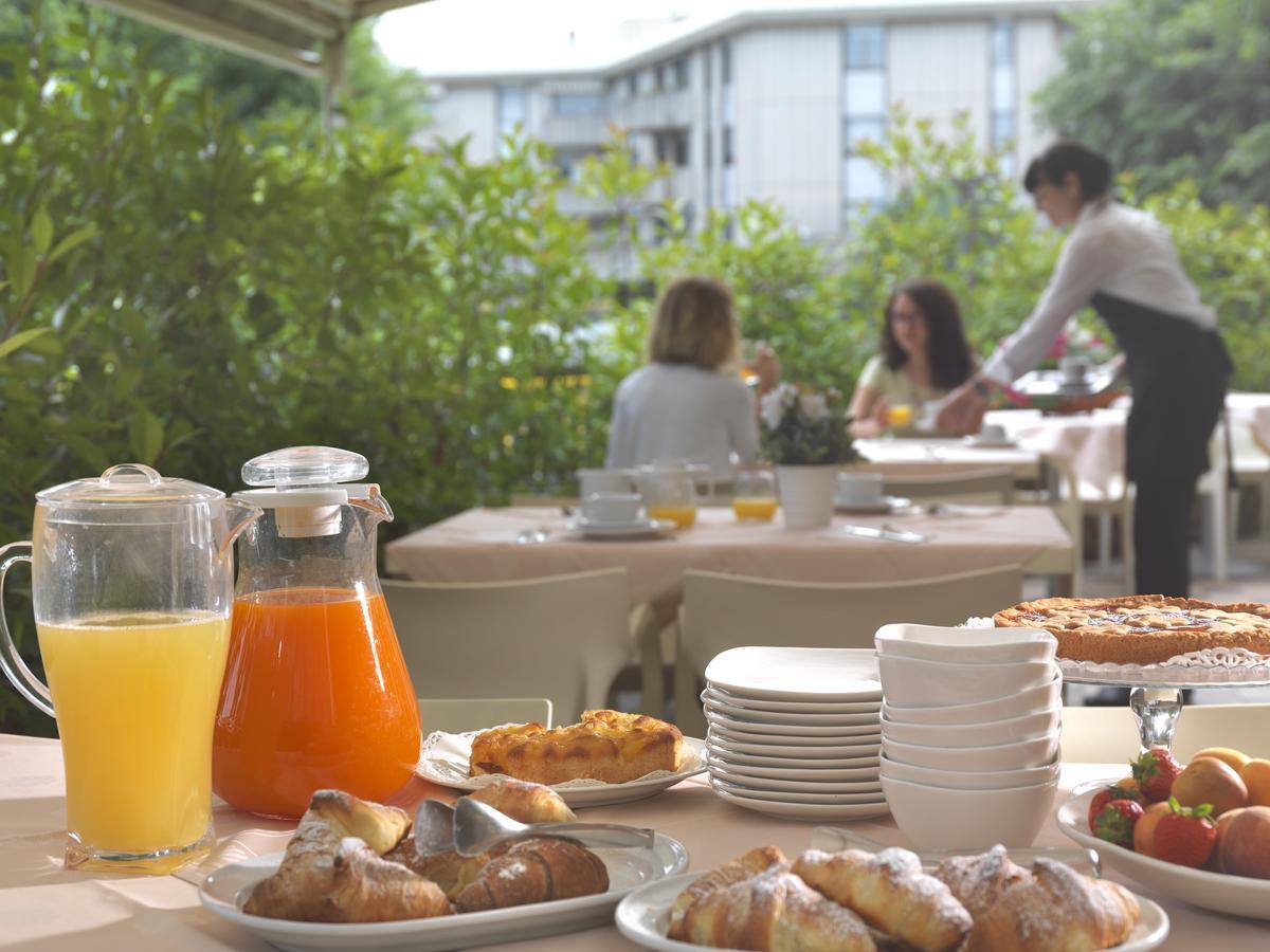 Hotel Ristorante Alcide Poggibonsi Esterno foto