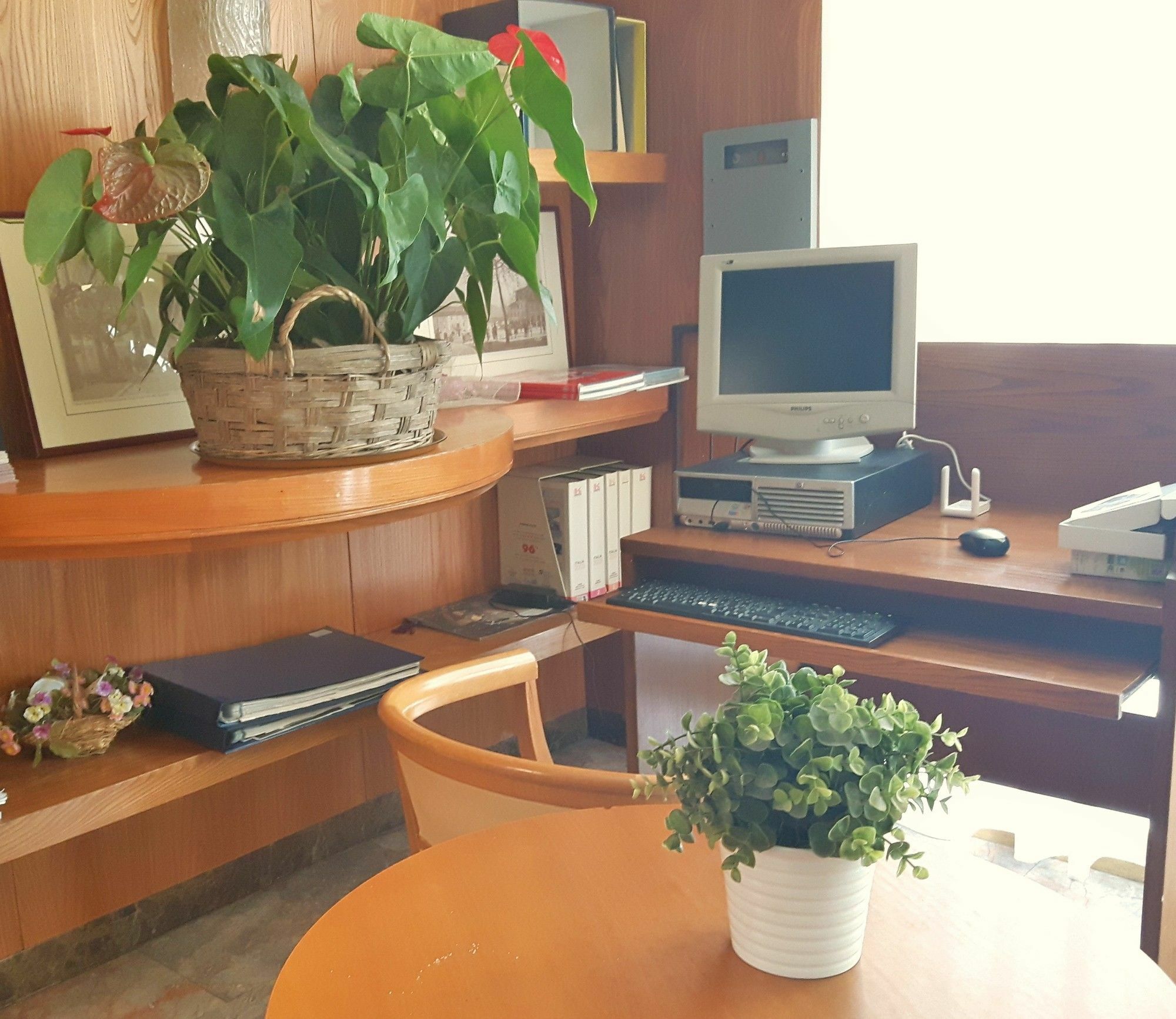 Hotel Ristorante Alcide Poggibonsi Esterno foto